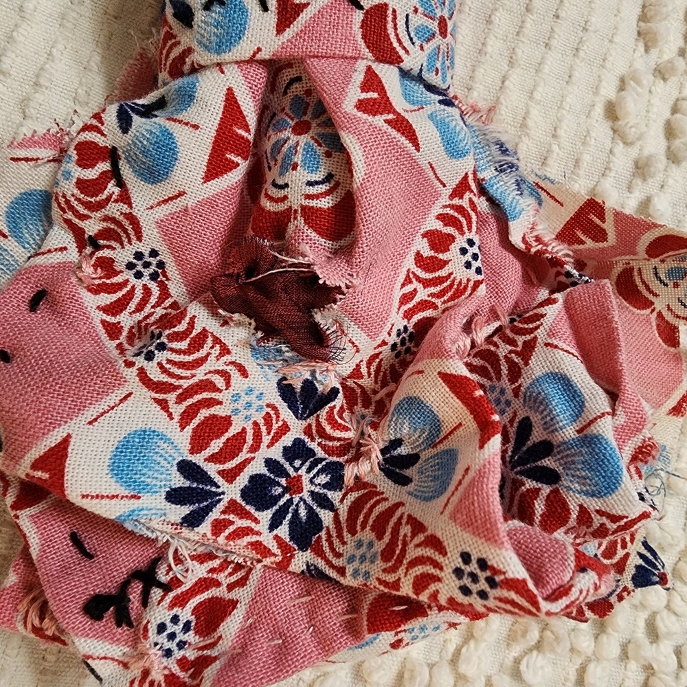 JABOT Slow Stitching 💞🩷🩷🩷BOW IN  FEEDSACK  TEXTILE NWT - Picture 11 of 16